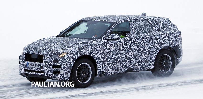 SPYSHOTS: Jaguar F-Pace prototype captured testing 309996