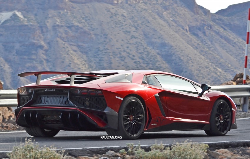 SPIED: Lamborghini Aventador SuperVeloce on test 308446