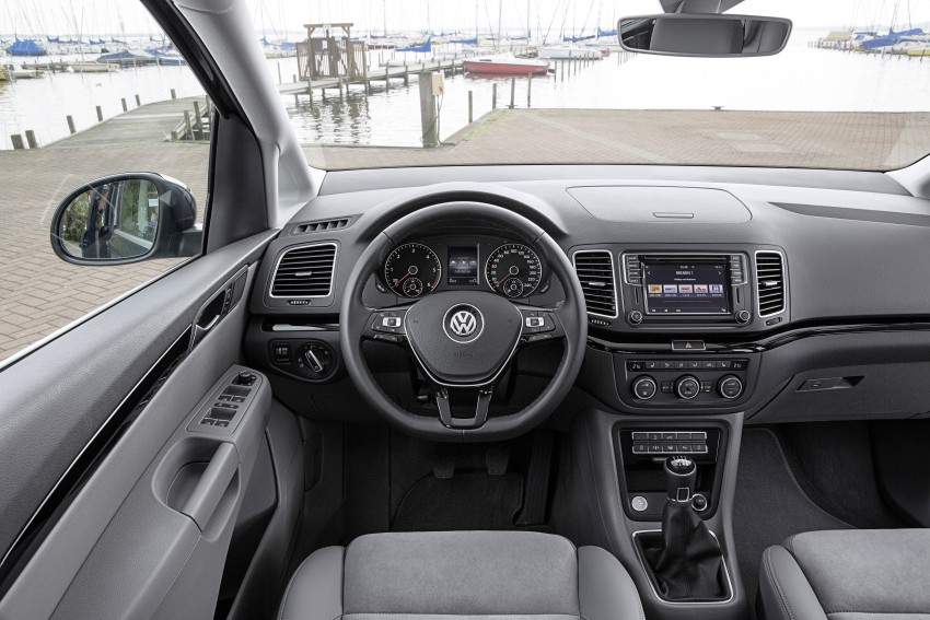Volkswagen Sharan facelift to debut at Geneva 2015 351015