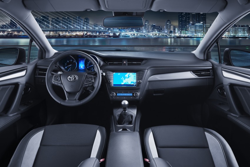 Toyota Avensis facelift debuts at Geneva – full details 316353