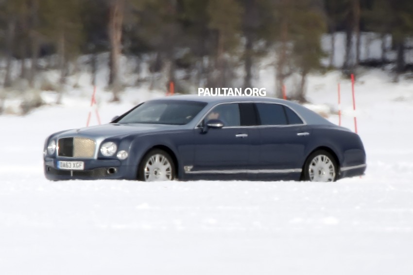 SPIED: Bentley Mulsanne to get long-wheelbase body? 321247