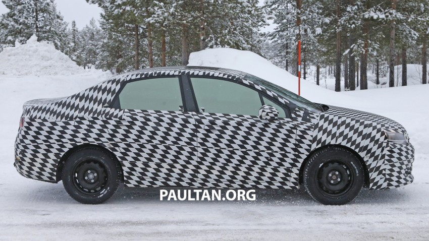 SPYSHOTS: Citroen budget sedan caught in the snow 318120