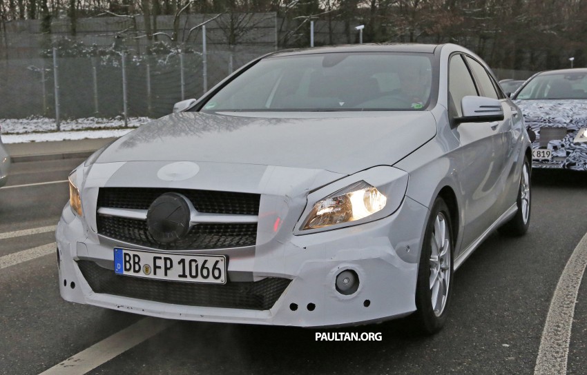 SPYSHOTS: Mercedes-Benz A-Class facelift – a first look at the updated interior 322990