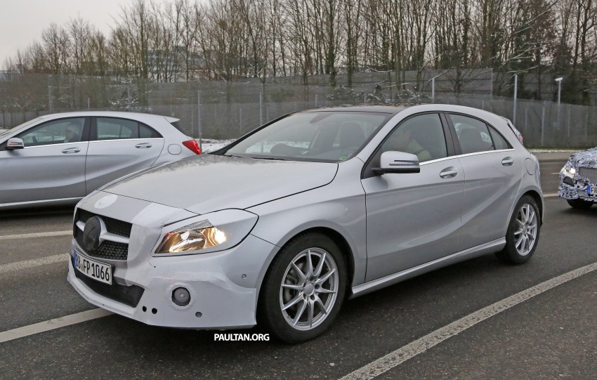 SPYSHOTS: Mercedes-Benz A-Class facelift – a first look at the updated interior 322989
