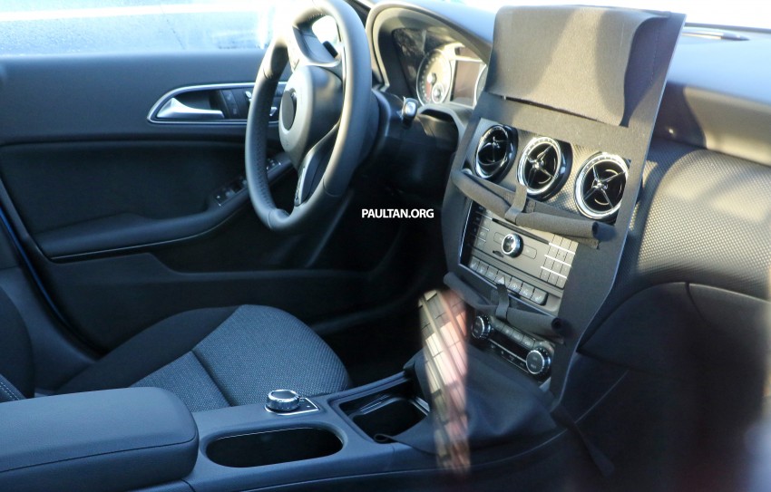 SPYSHOTS: Mercedes-Benz A-Class facelift – a first look at the updated interior 322991