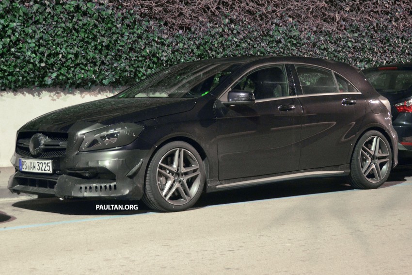 SPYSHOTS: Mercedes-Benz A-Class facelift – a first look at the updated interior 323075