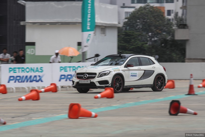VIDEO: Petronas driver Nico Rosberg drives a Mercedes-Benz GLA 45 AMG at the Binjai carpark 320321