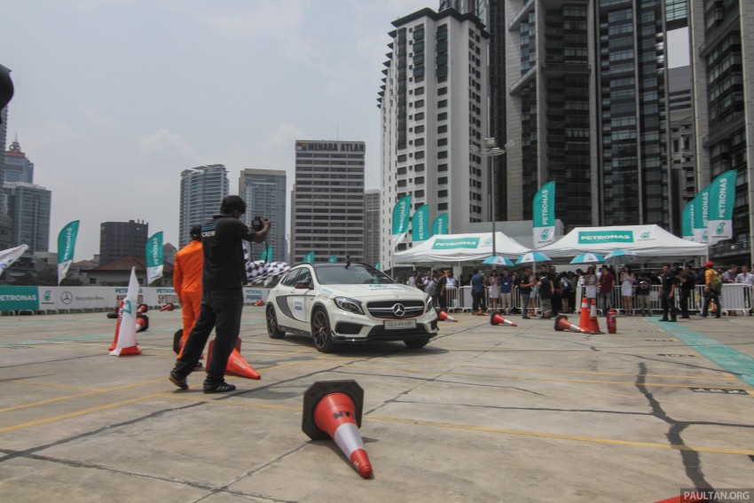 VIDEO: Petronas driver Nico Rosberg drives a Mercedes-Benz GLA 45 AMG at the Binjai carpark 320298