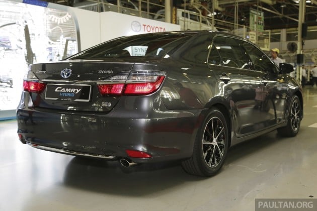 Toyota Camry Hybrid Line Off 43