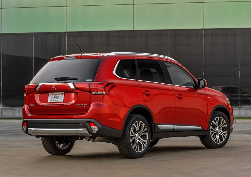 2016 Mitsubishi Outlander officially shows its face 325231