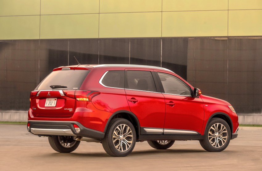 2016 Mitsubishi Outlander officially shows its face 325233