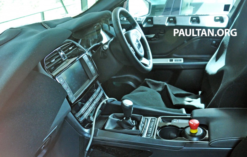 SPIED: Jaguar F-Pace interior spotted for the first time 333872