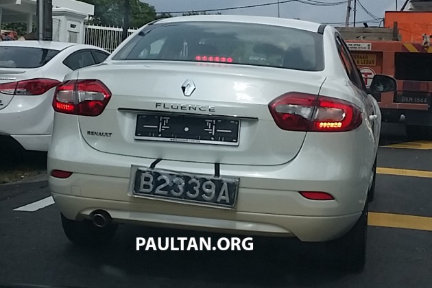 Renault Fluence facelift spyshot