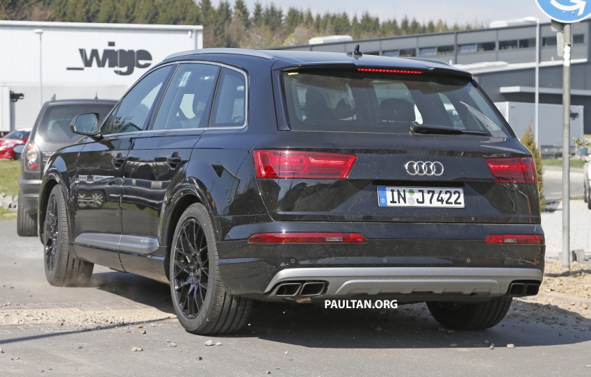 SPYSHOTS: 2016 Audi SQ7 captured sans camouflage 334105