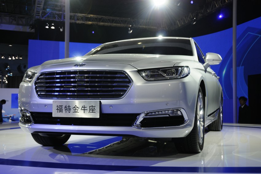 Shanghai 2015: 2016 Ford Taurus for China unveiled 332640