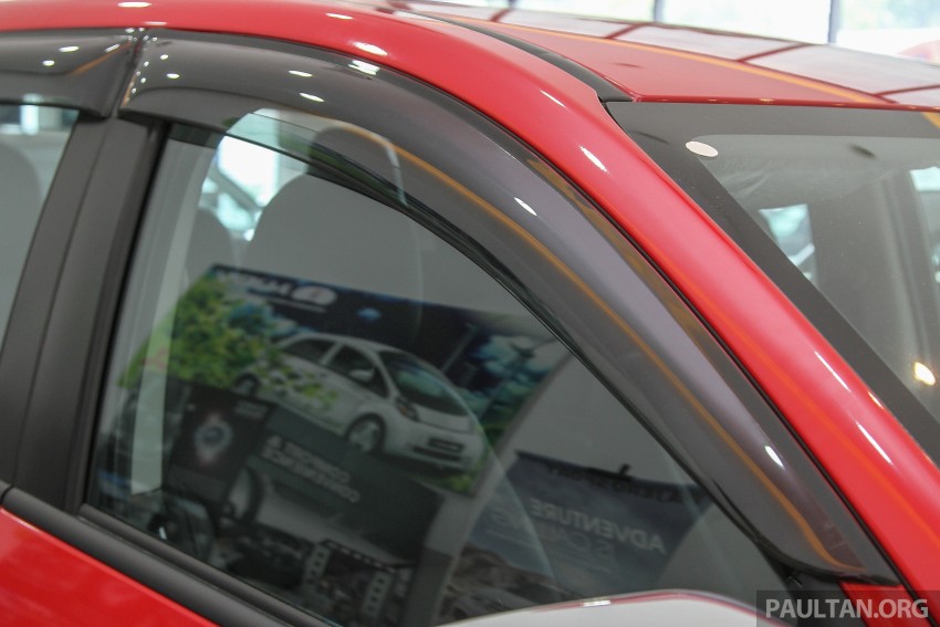 GALLERY: 2015 Mitsubishi Triton VGT in showroom! 334544