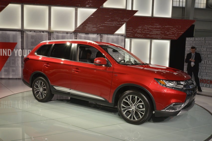 2016 Mitsubishi Outlander officially shows its face 325456