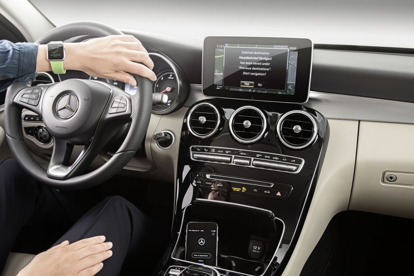Mercedes-Benz Apple Watch app – door-to-door navi 340534