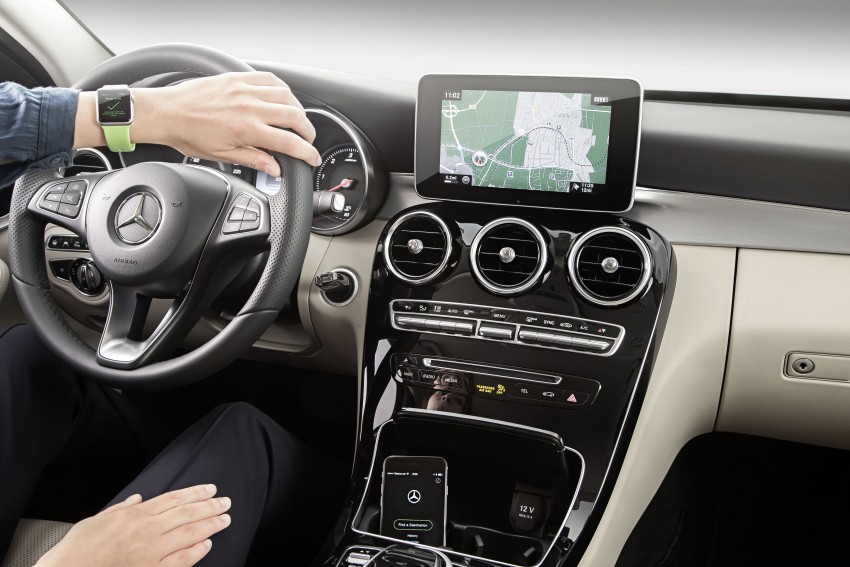 Mercedes-Benz Apple Watch app – door-to-door navi 340535