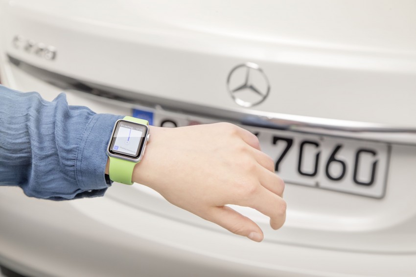 Mercedes-Benz Apple Watch app – door-to-door navi 340536