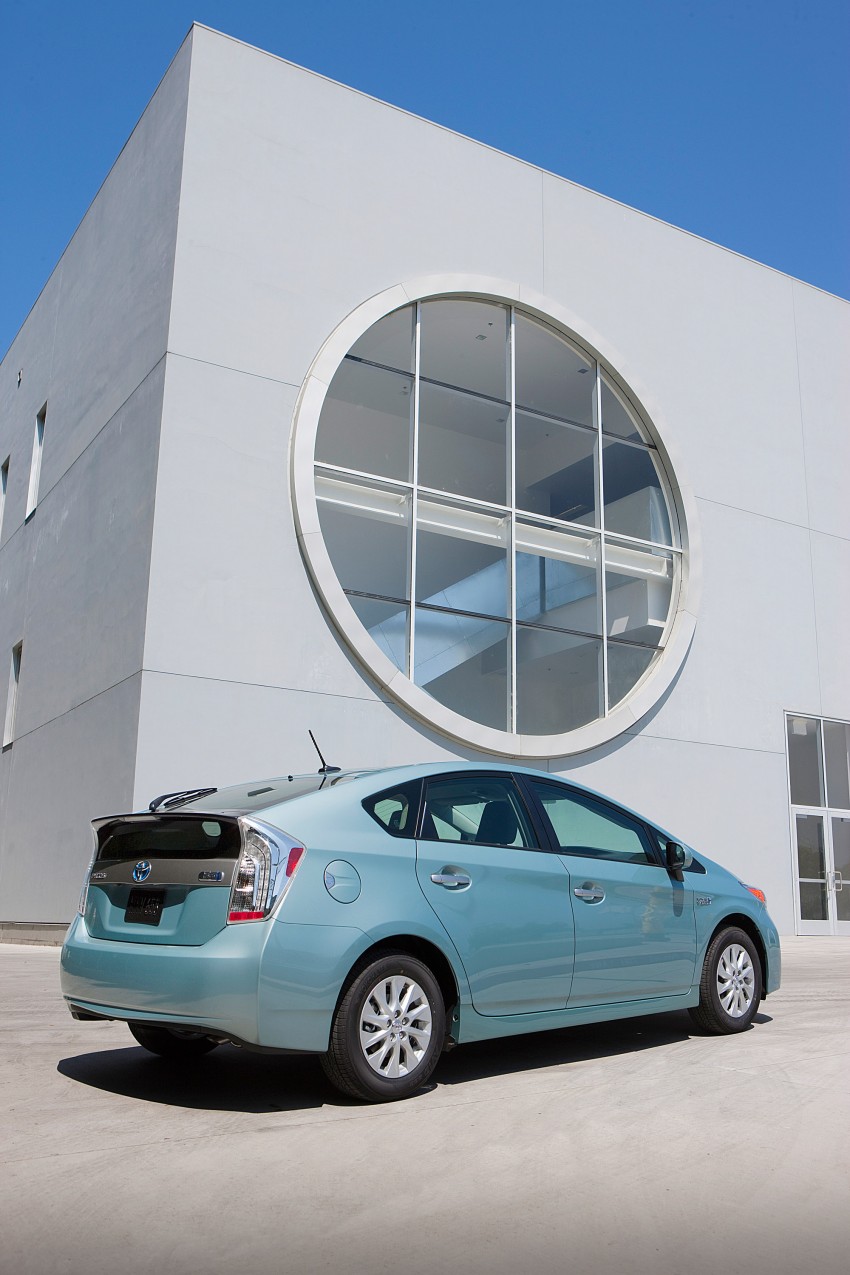 2015 Toyota Prius Plug-in Hybrid production ends 335314