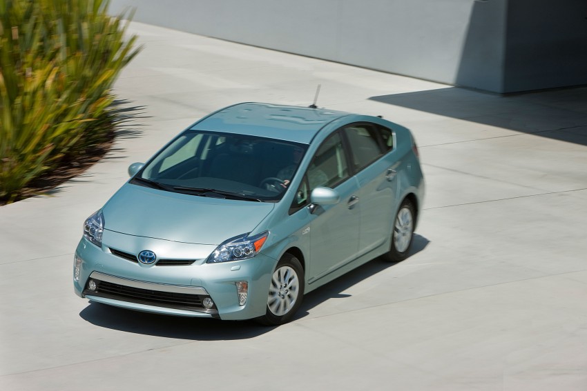 2015 Toyota Prius Plug-in Hybrid production ends 335340