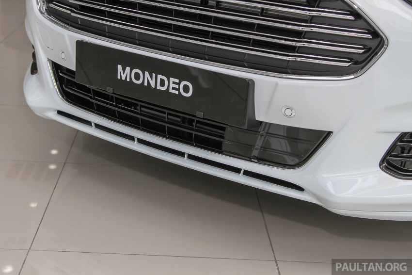 GALLERY: 2015 Ford Mondeo in the showroom 337363