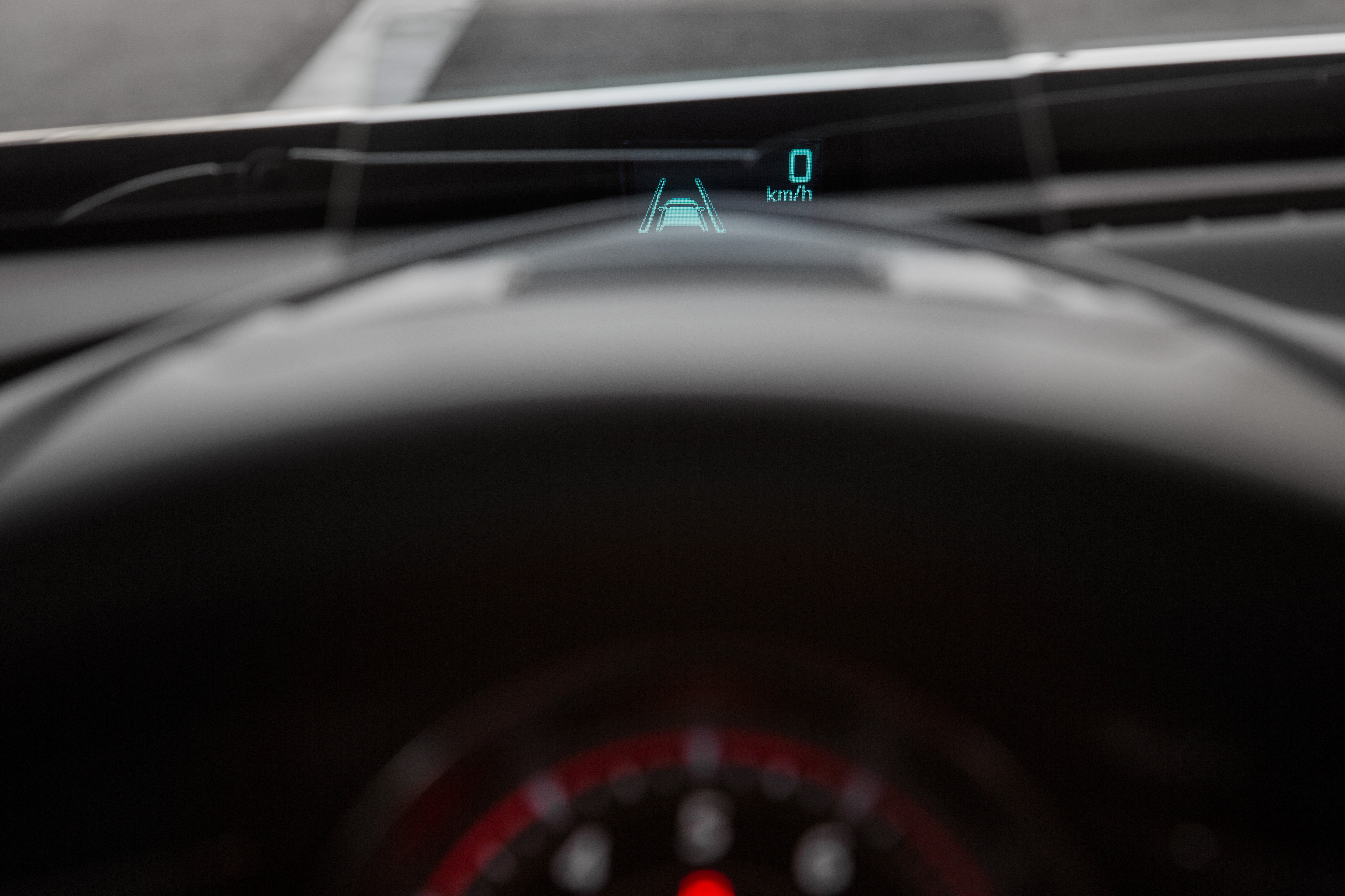 Часы на лобовое стекло. Mazda CX-5 проекционный дисплей. Проекционный дисплей Mazda CX-9. Mazda 6 проекционный дисплей. Проекция на лобовое стекло Мазда СХ 5.