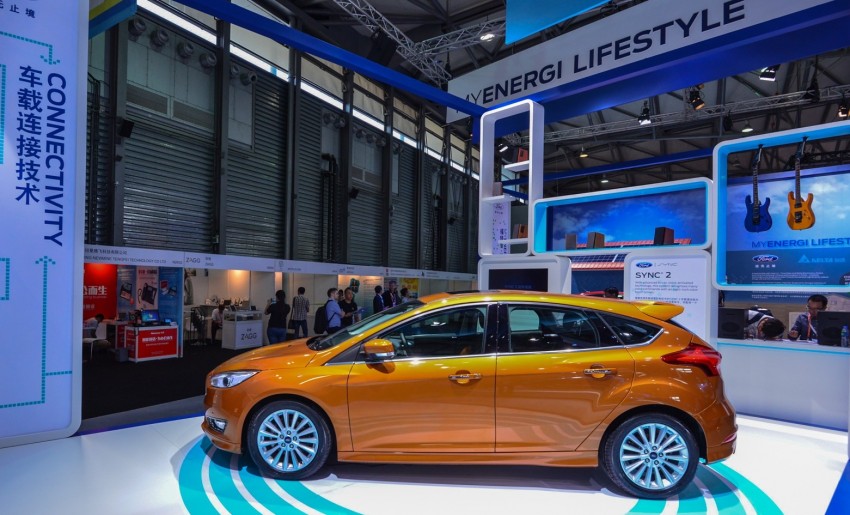 Ford showcases Parking Spotter and Remote Repositioning mobility solutions at CES Asia 343732