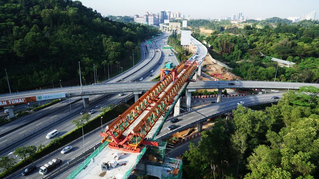 Jalan bertingkat di  Lebuhraya Sprint/Jalan Maarof siap Jun 2020 – sepanjang 1,340 meter, kos RM211 juta