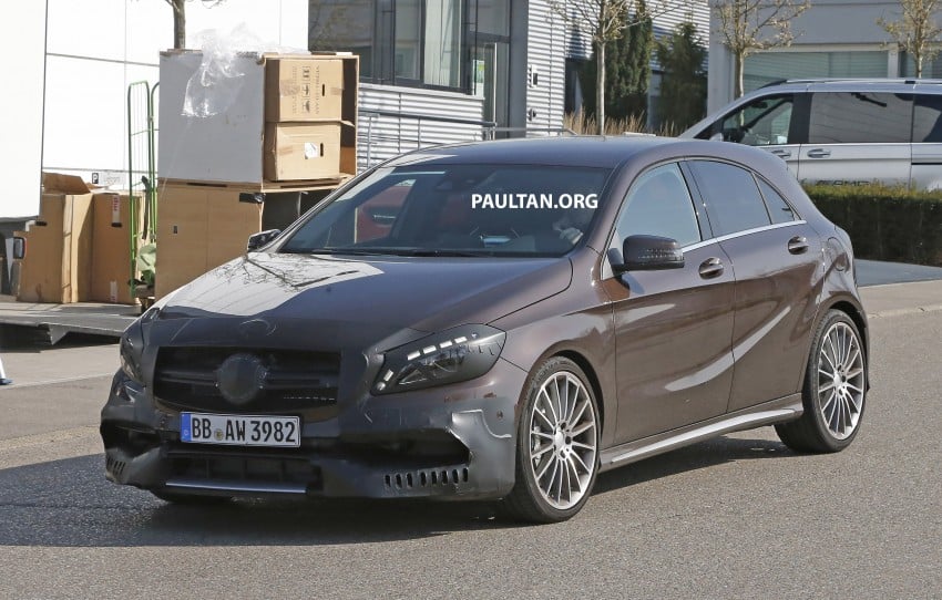 SPYSHOTS: Mercedes-AMG A 45 facelift molts camo 343770