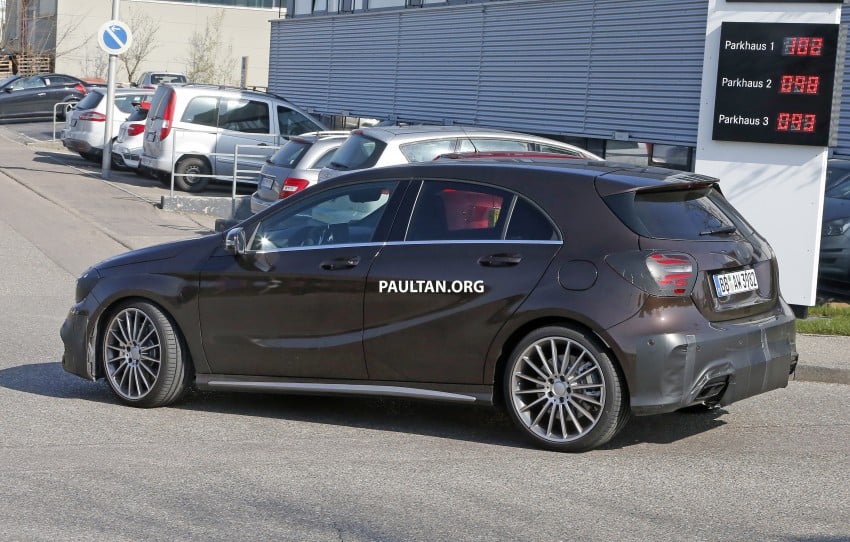 SPYSHOTS: Mercedes-AMG A 45 facelift molts camo 343774