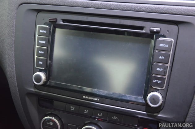 volkswagen-jetta-limited-edition-sport 14