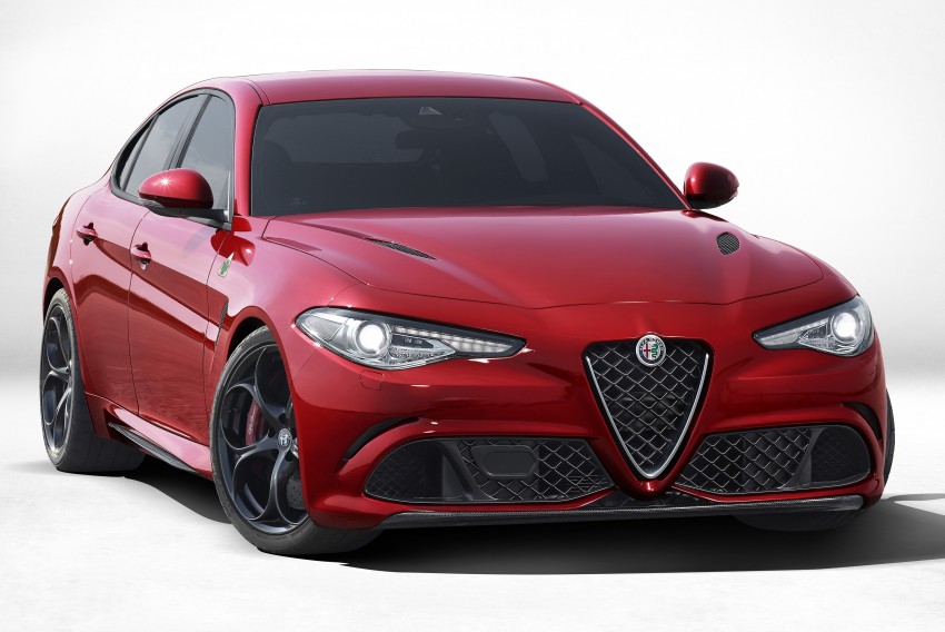 Alfa Romeo Giulia unveiled – RWD with up to 510 hp 354043
