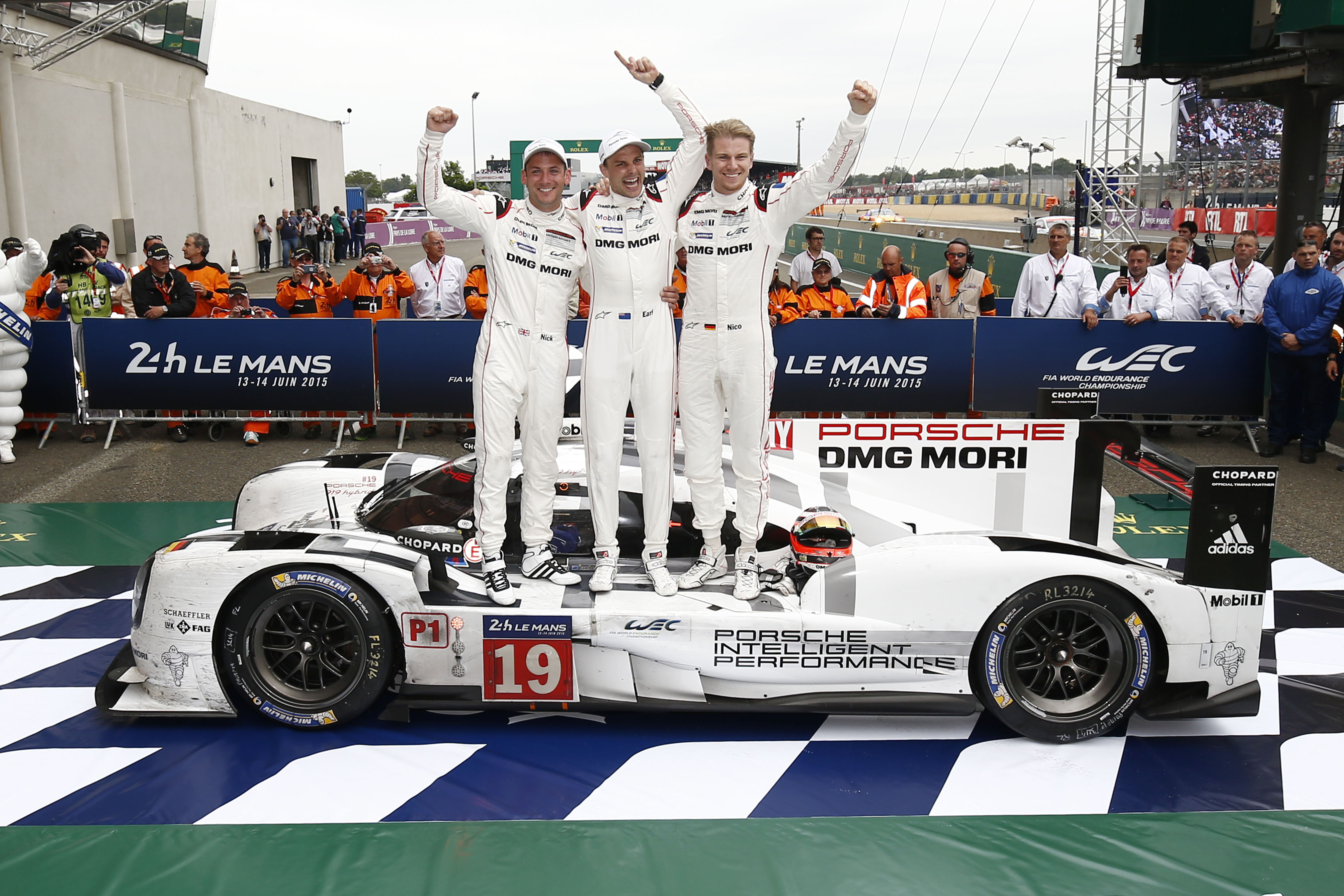 Le Mans 2015: Porsche takes 17th win, first in 17 years - paultan.org