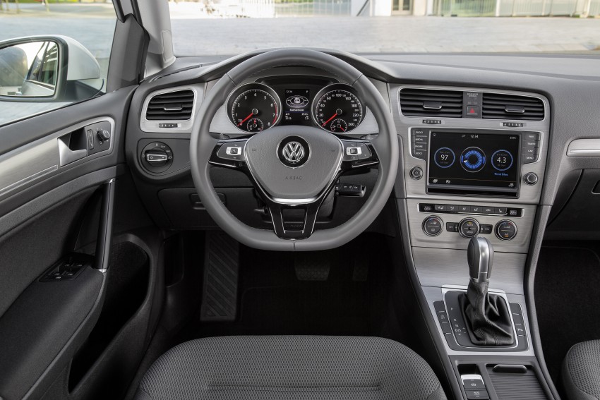 Volkswagen Golf TSI BlueMotion – 1.0L, 4.3 l/100 km 345258