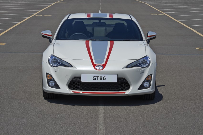 Toyota GT86 Blanco special edition unveiled in the UK 354576