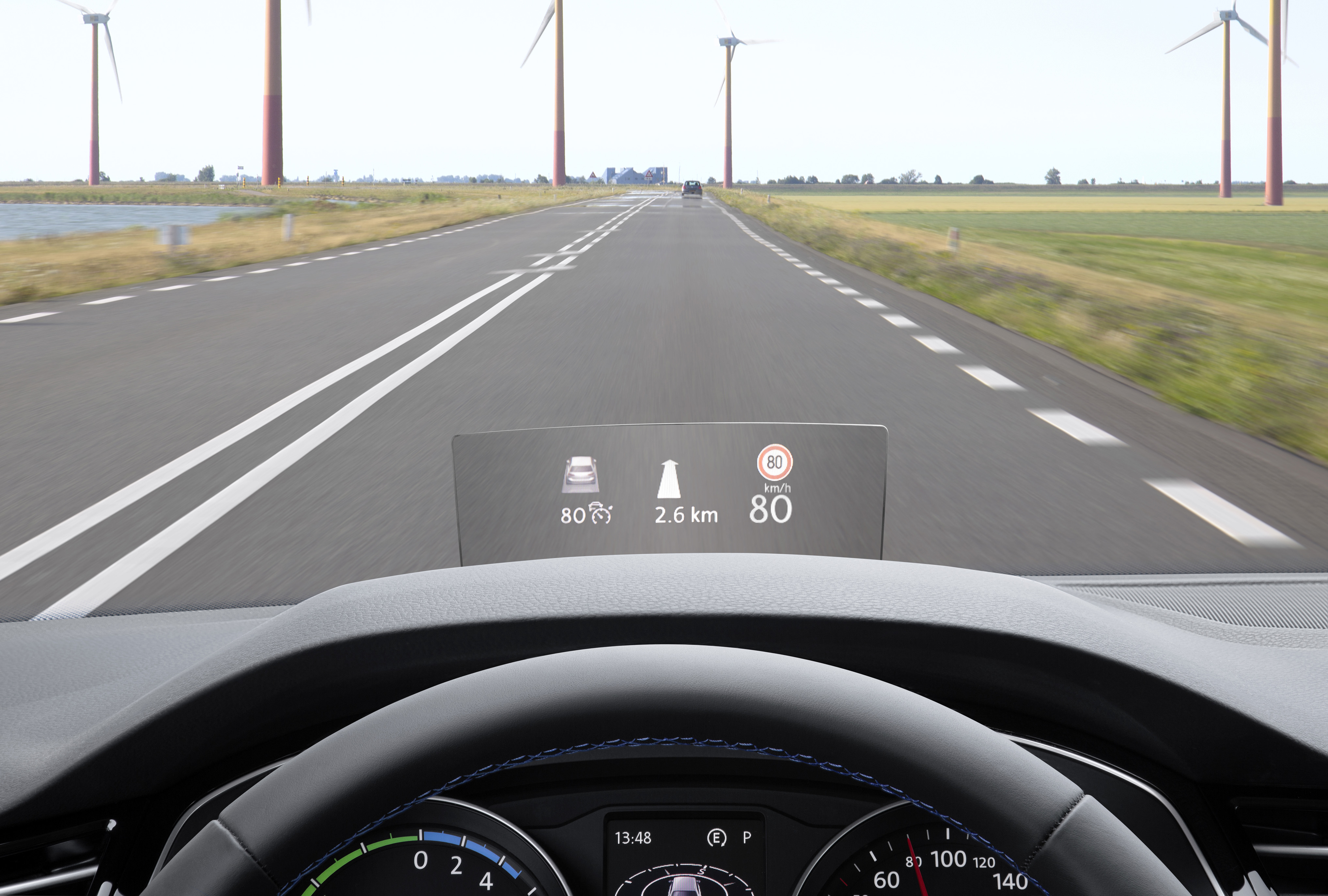 Скорость на лобовое стекло автомобиля. VW Passat head-up проекция. VW id3 head up display. Audi a1 head up display. Проекционный дисплей Пассат СС 2014.