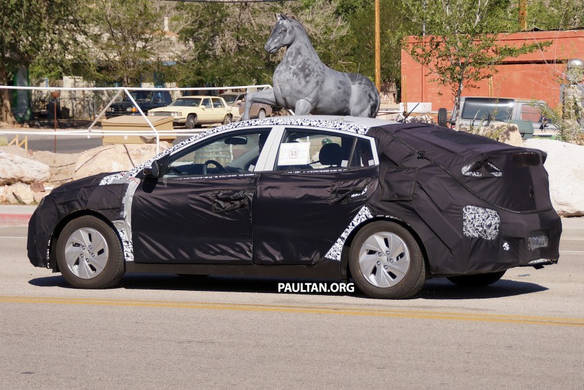 SPIED: Hyundai AE hybrid – interior pic of Prius rival 359738