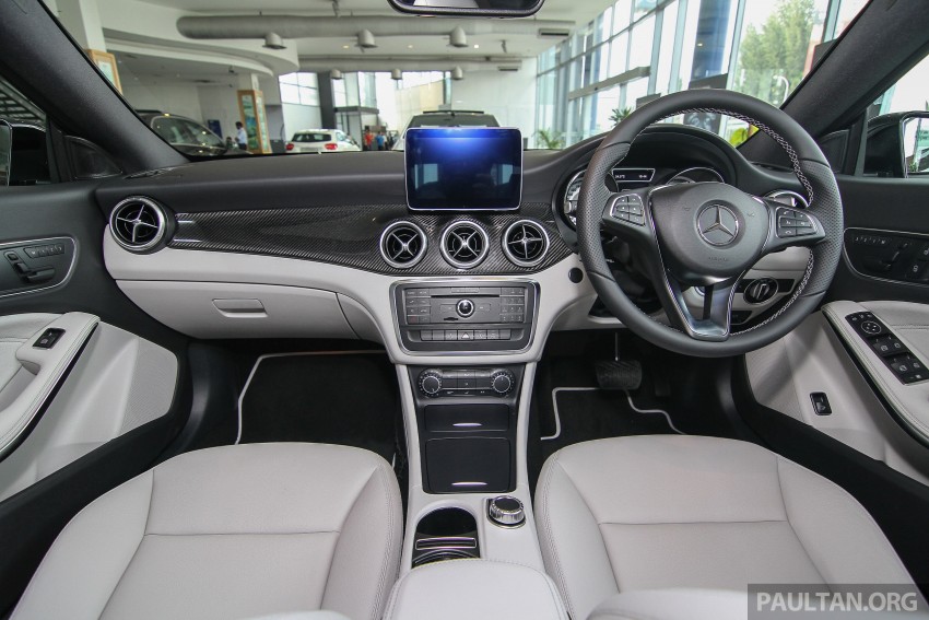 2015 Mercedes-Benz CLA 200 receives new steering wheel, carbon trim and larger screen; same price 361445