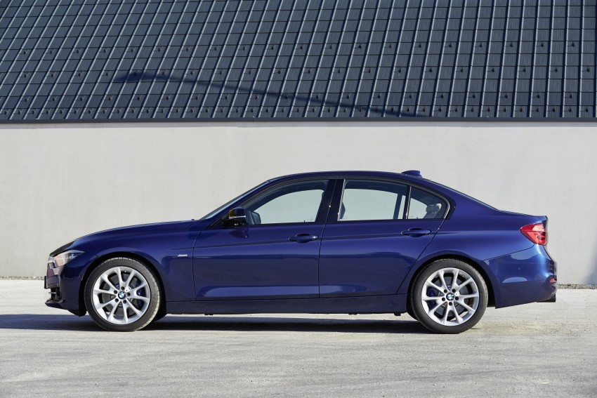 GALLERY: BMW F30 LCI 340i in Mediterranean Blue 360113