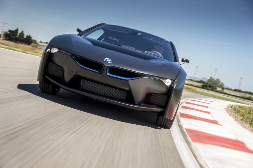 BMW i8-based hydrogen fuel-cell prototype revealed 356157