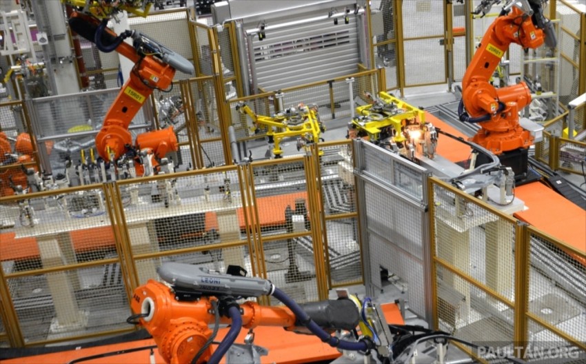 Robot kills worker at Volkswagen factory in Germany 356120