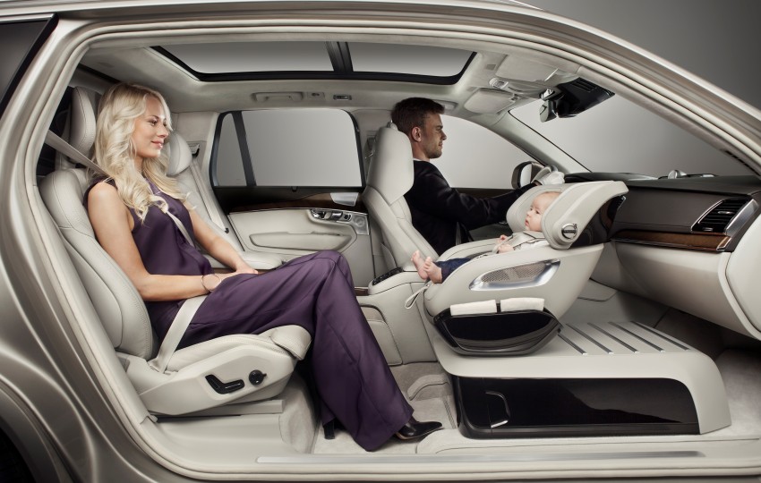 Volvo Excellence Child Safety Seat – simpler and safer 356275