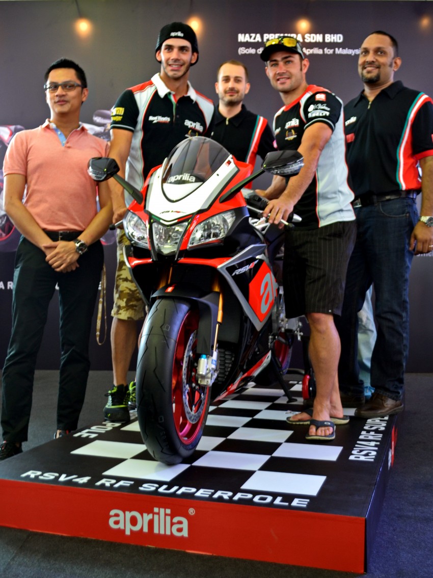 2016 Aprilia RSV4 RF Limited Edition, Tuono V4 1100 Factory Edition launched in Malaysia, from RM118k 364006