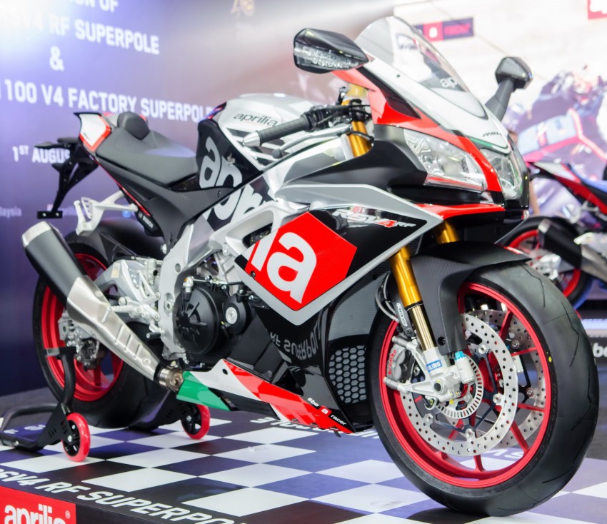 2016 Aprilia RSV4 RF Limited Edition, Tuono V4 1100 Factory Edition launched in Malaysia, from RM118k 364023