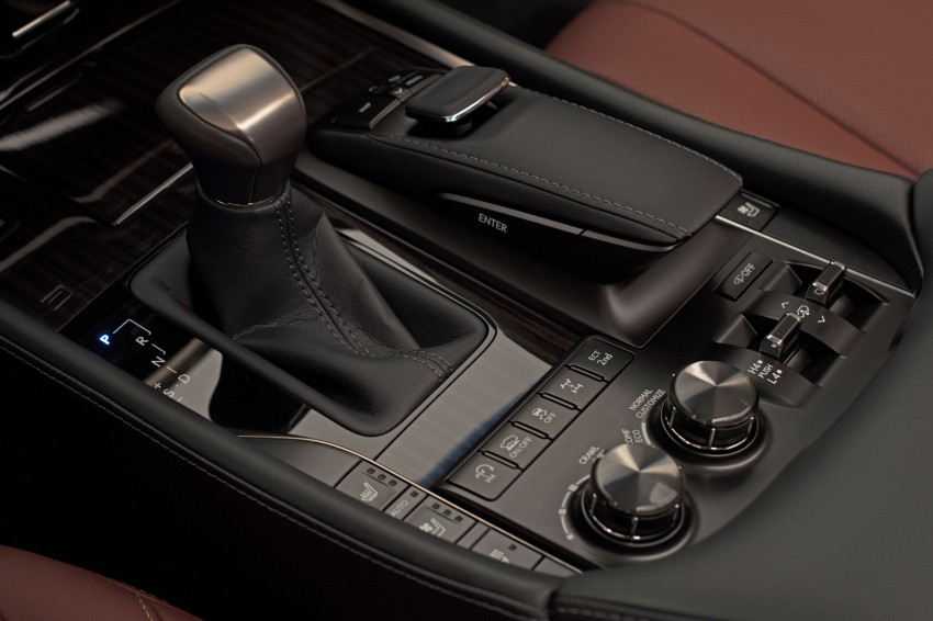2016 Lexus LX facelift gets a host of tech updates 367488