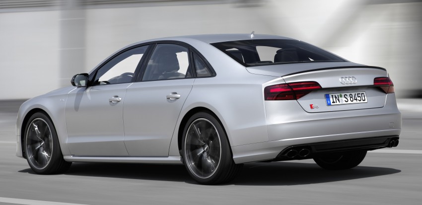 Audi S8 plus – 605 hp, 3.8 sec, 305 km/h transporter 364561