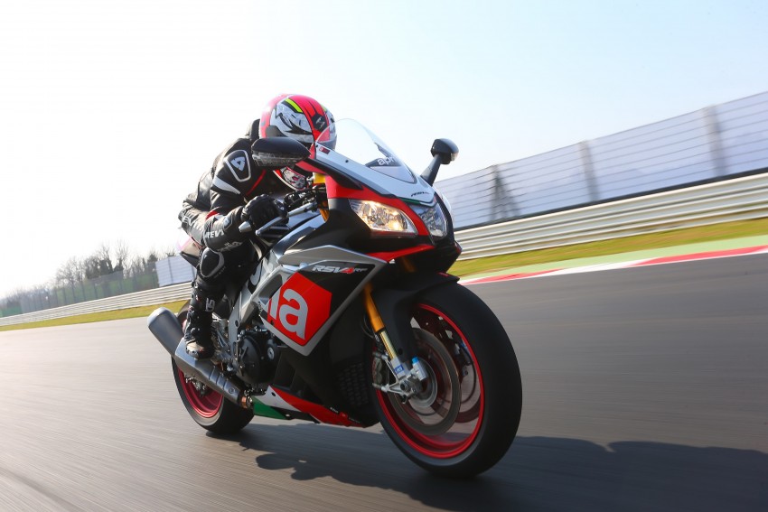 2016 Aprilia RSV4 RF Limited Edition, Tuono V4 1100 Factory Edition launched in Malaysia, from RM118k 364066
