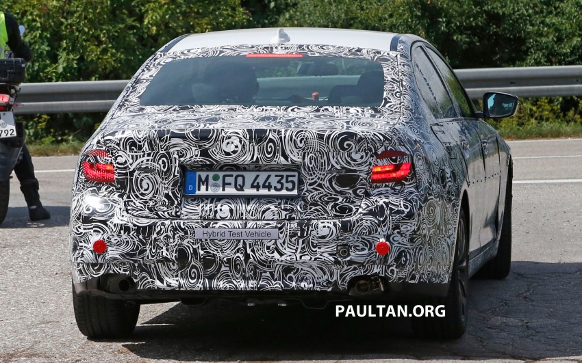 SPIED: G30 BMW 5 Series winks at us with new lights 364979